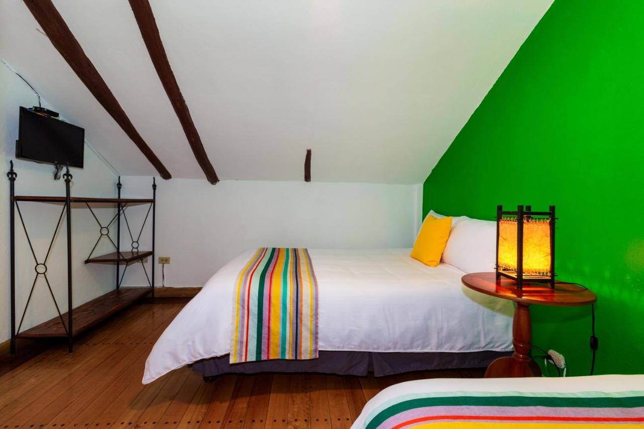 Hotel Posada Del Rey Куенка Екстериор снимка